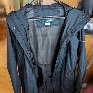 Columbia Black Rain Coat (S)